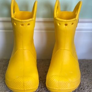 Toddler size 8 Croc boots